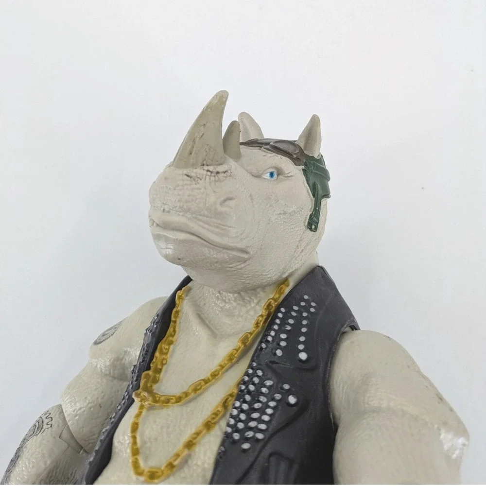 2015 Teenage Mutant Ninja‎ Turtles Rock Steady Out of the Shadows Action Figure